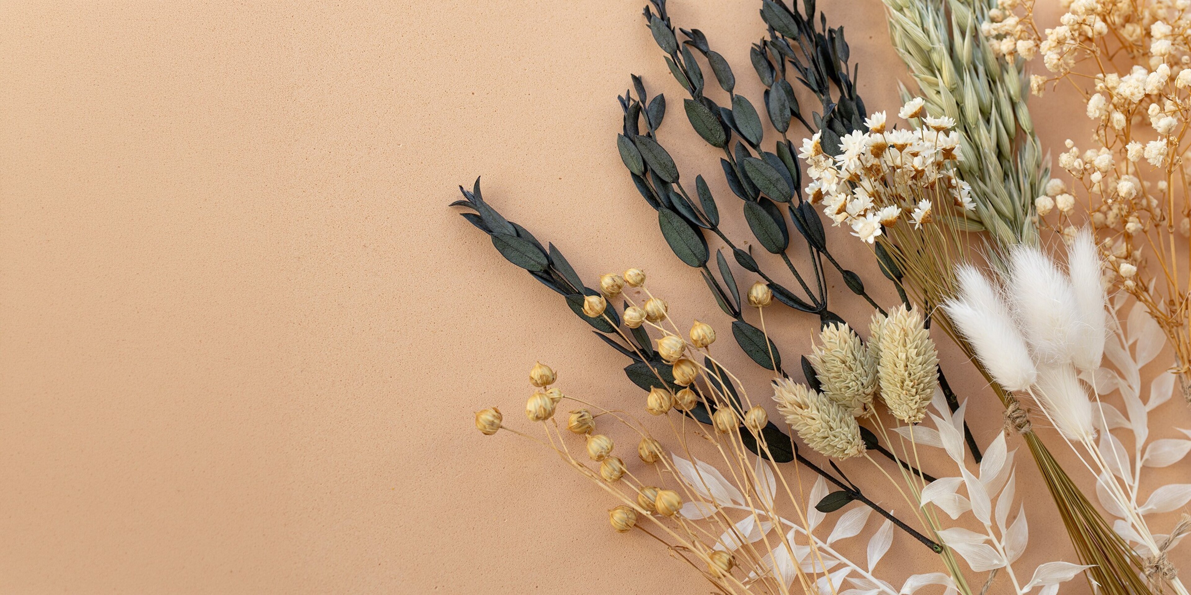 Decoración de flores secas