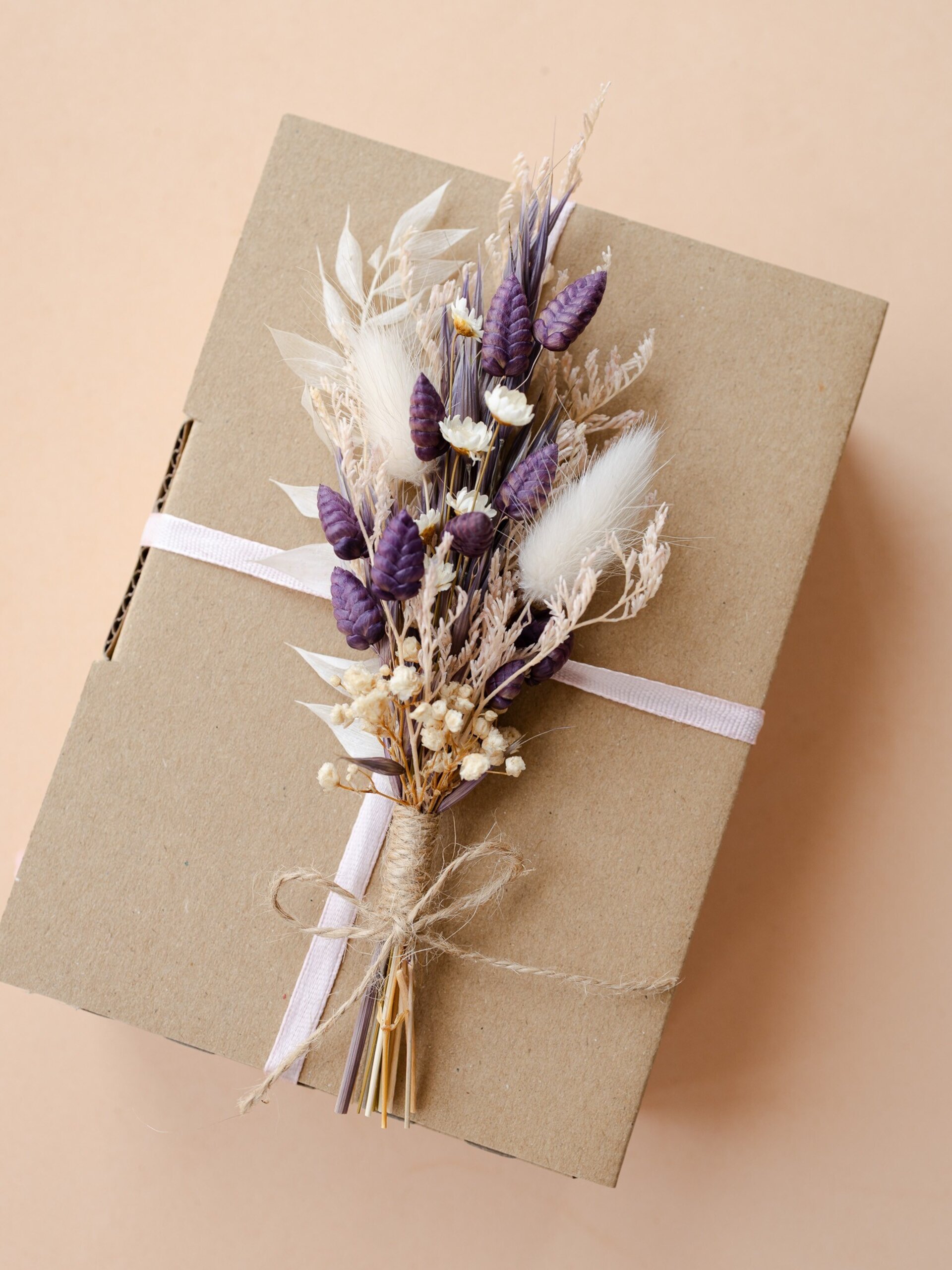 Ramillete de flores secas y preservadas 18 cm morado y rosa - 1